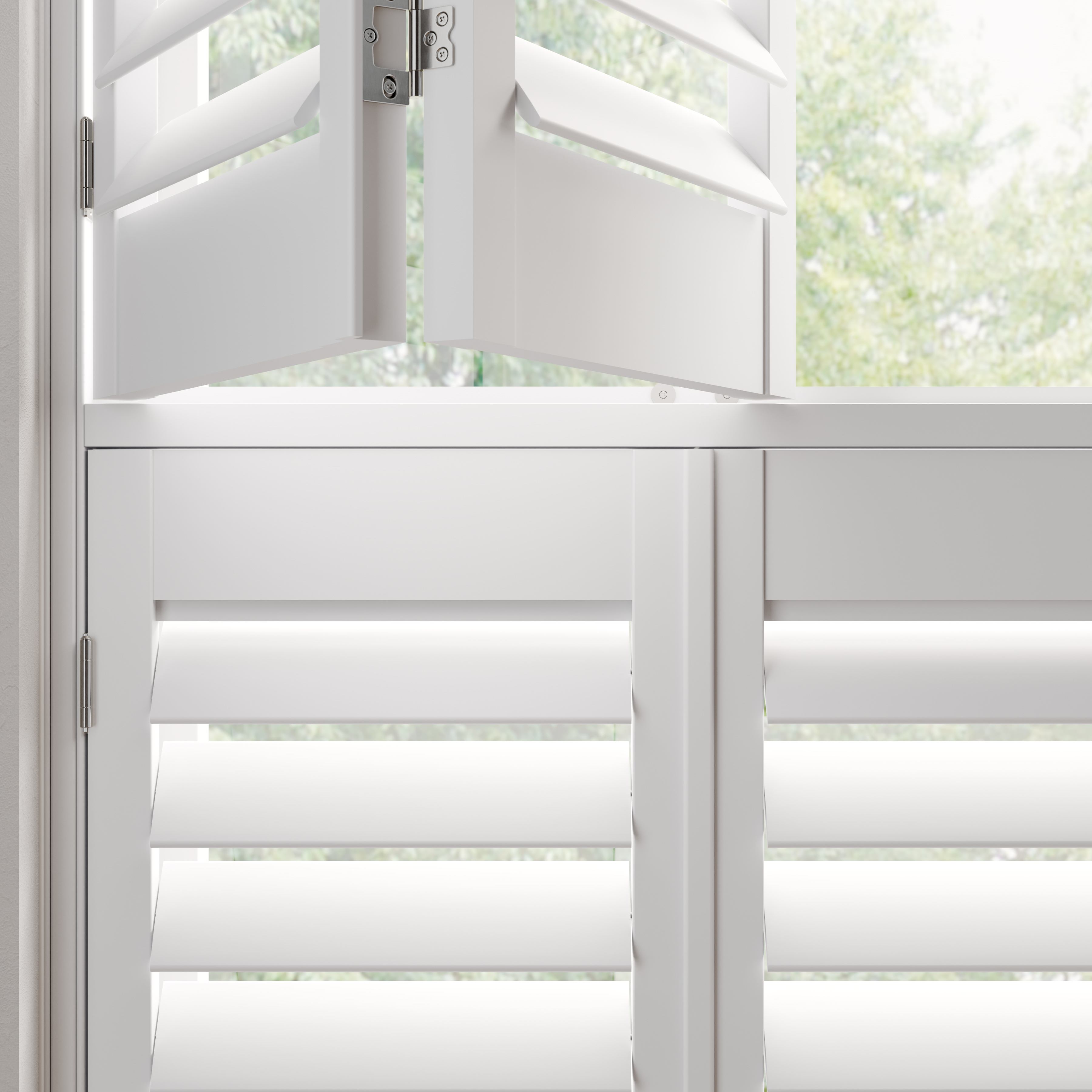 Hardwood Clearview Horizontal T Bar Vivid White