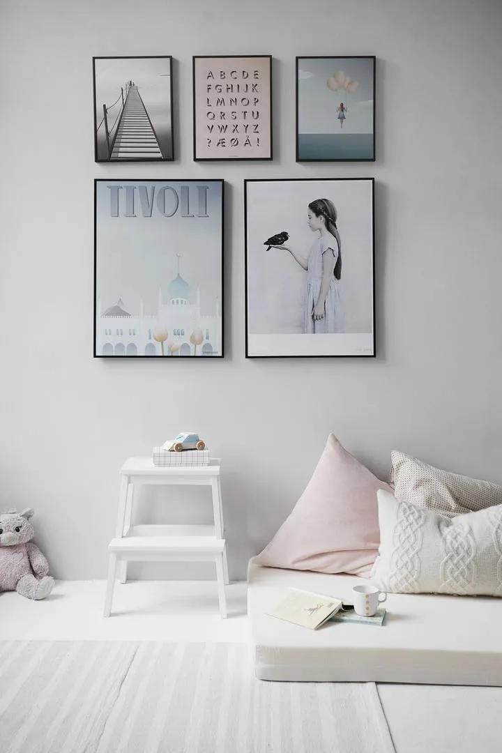 Grey and blue feature wall in kids bedroom