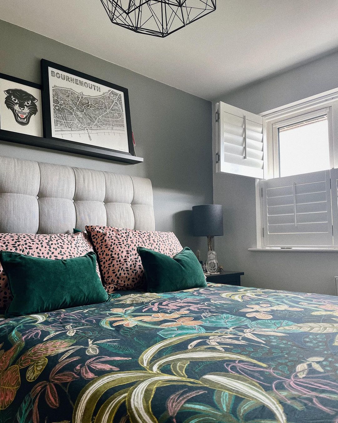 @Oliverjameschufflin